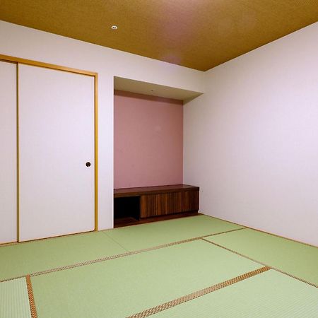 Отель Ooedo Onsen Monogatari Premium Yamashitaya Кага Экстерьер фото