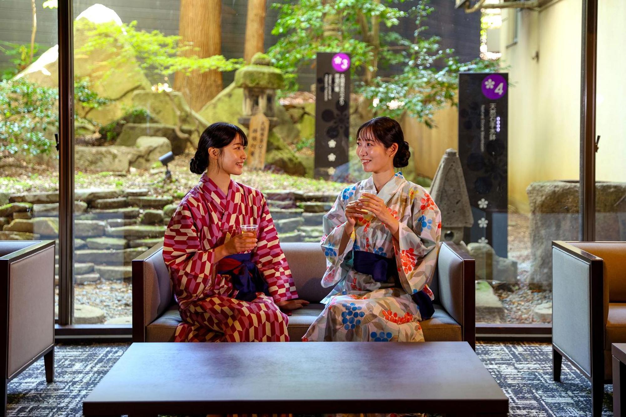 Отель Ooedo Onsen Monogatari Premium Yamashitaya Кага Экстерьер фото