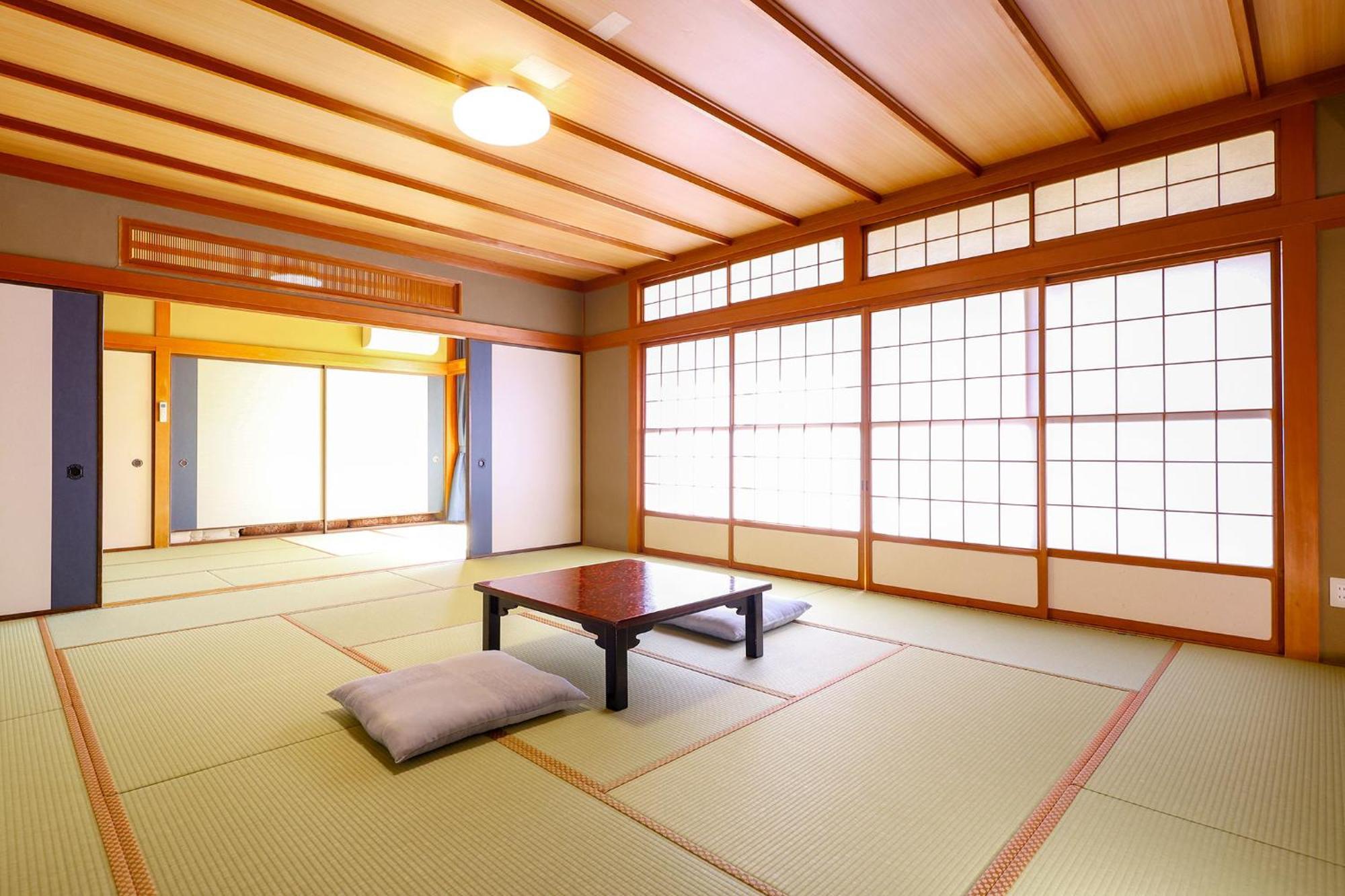Отель Ooedo Onsen Monogatari Premium Yamashitaya Кага Экстерьер фото